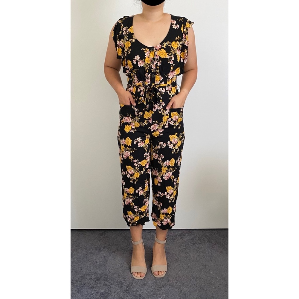 Floral Short Sleeve V-Neck Front Tie Jumpsuit
